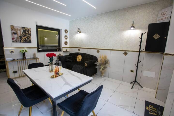 Gd Luxury Suite รานดัซโซ ภายนอก รูปภาพ
